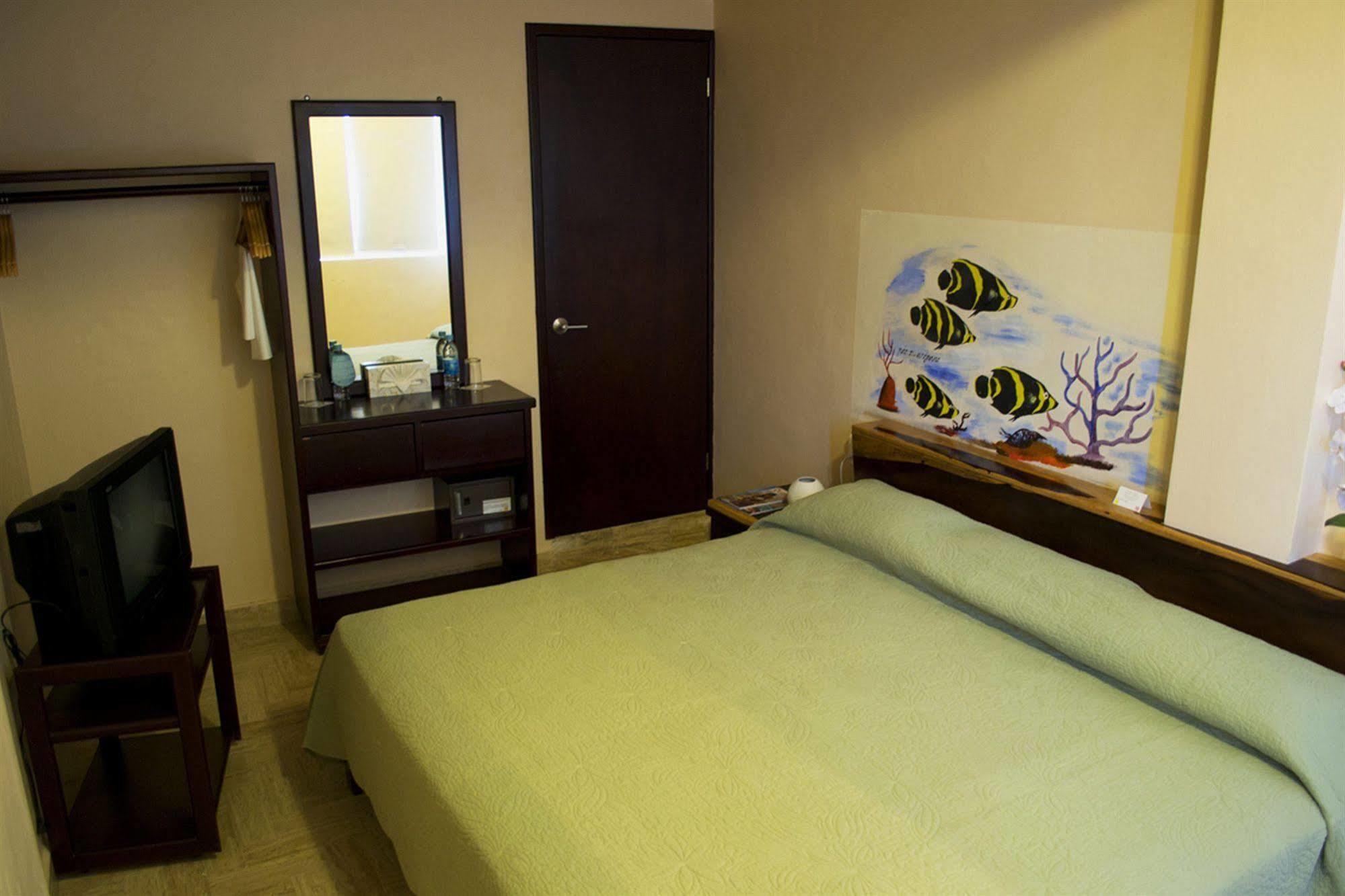 "5Th Av" Sol Del Caribe Apart Hotel (Adults Only) Playa del Carmen Exterior foto